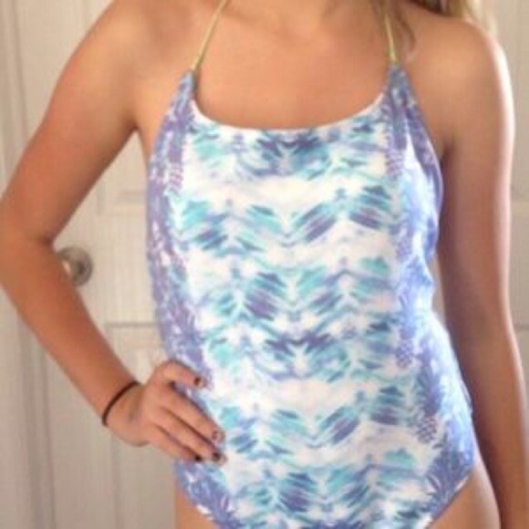 VICTORIA'S SECRET VERY SEXY ONE BATHING SUIT WHITE & BLUE HALTER - Picture 1 of 2